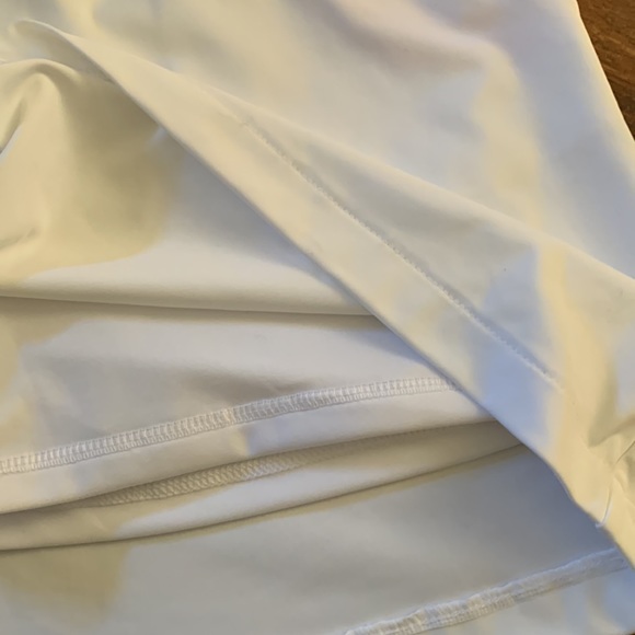 Greg Norman golf skort white with pink accents - Picture 5 of 8